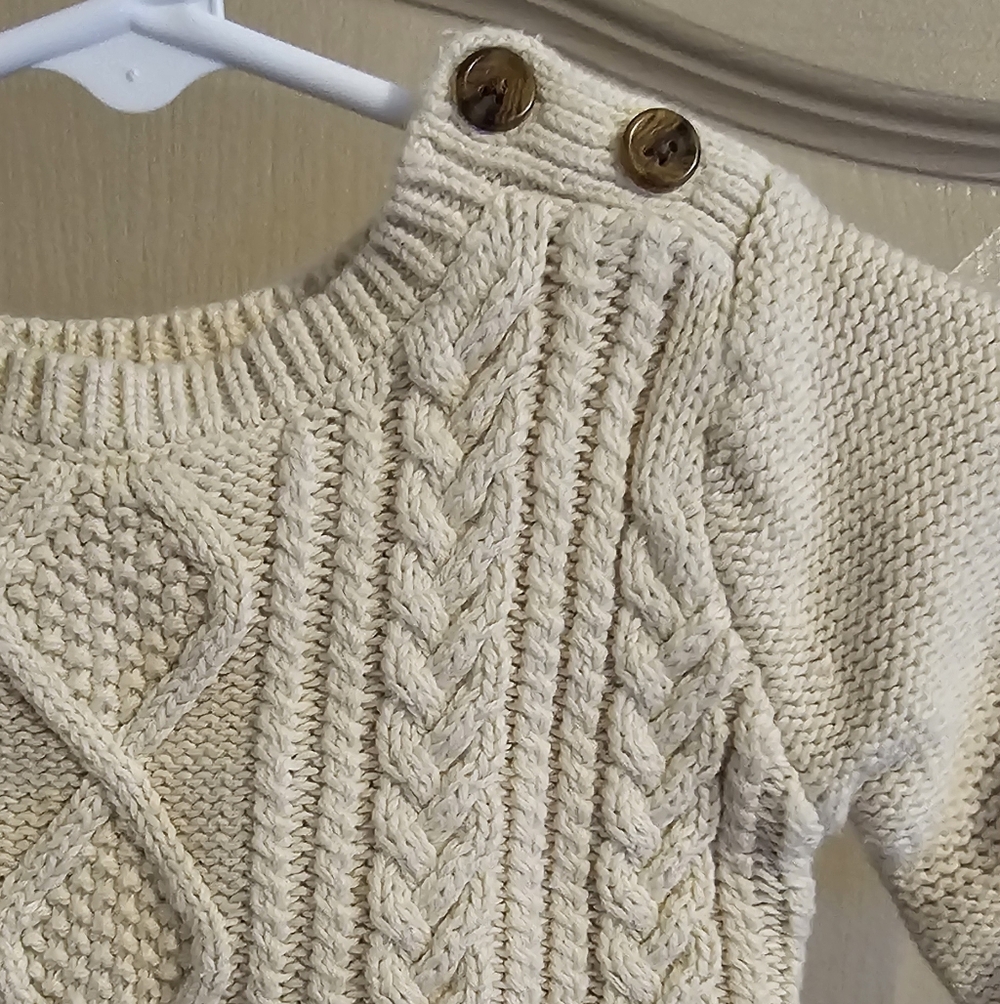 Baby Gap Cable Knit Pullover Sweater Size 3-6mos Old - Picture 2 of 7